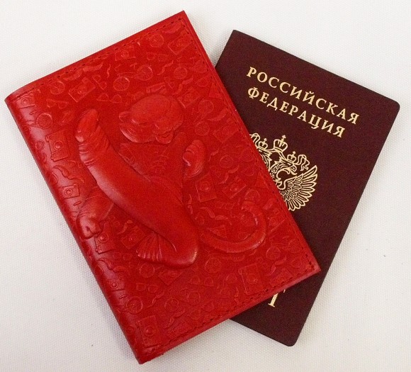 Купить оптом Обложка для паспорта "Хипстер Мастер Тигрица" кожа (3D) цвет красный